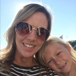 Meet your Posher, Jennifer